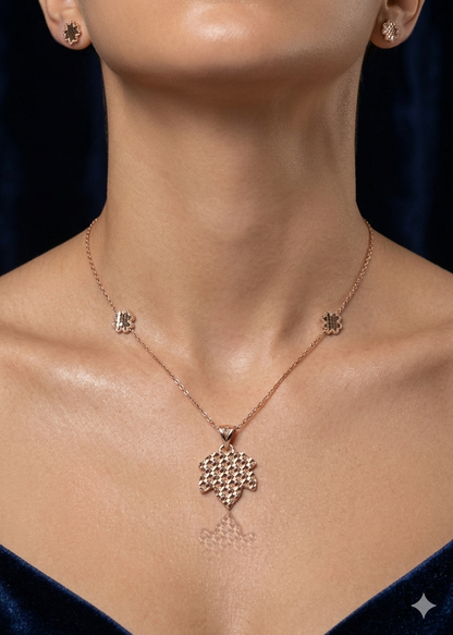 Elegant Silver Clover Pendant Necklace with Crystal Stones | Minimalist Chain for Women Daily Wear