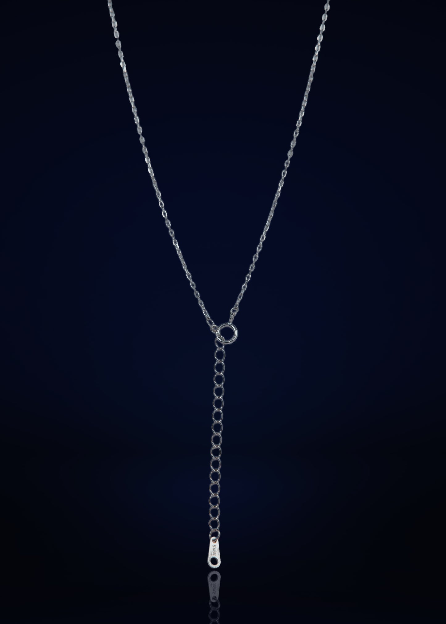 Elegant Silver Clover Pendant Necklace with Crystal Stones