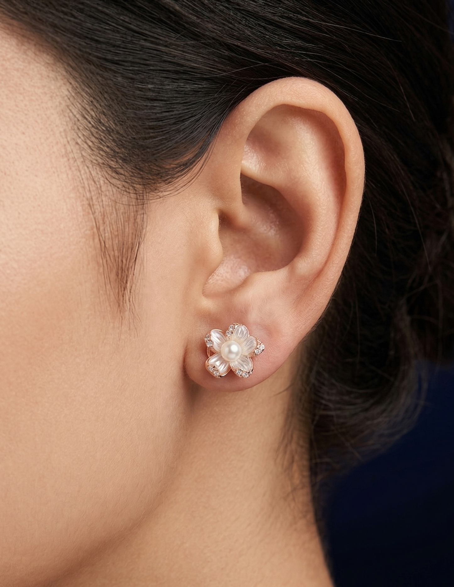 Cute Bow Design Silver Stud Earring with Crystal & White Stone for Wome